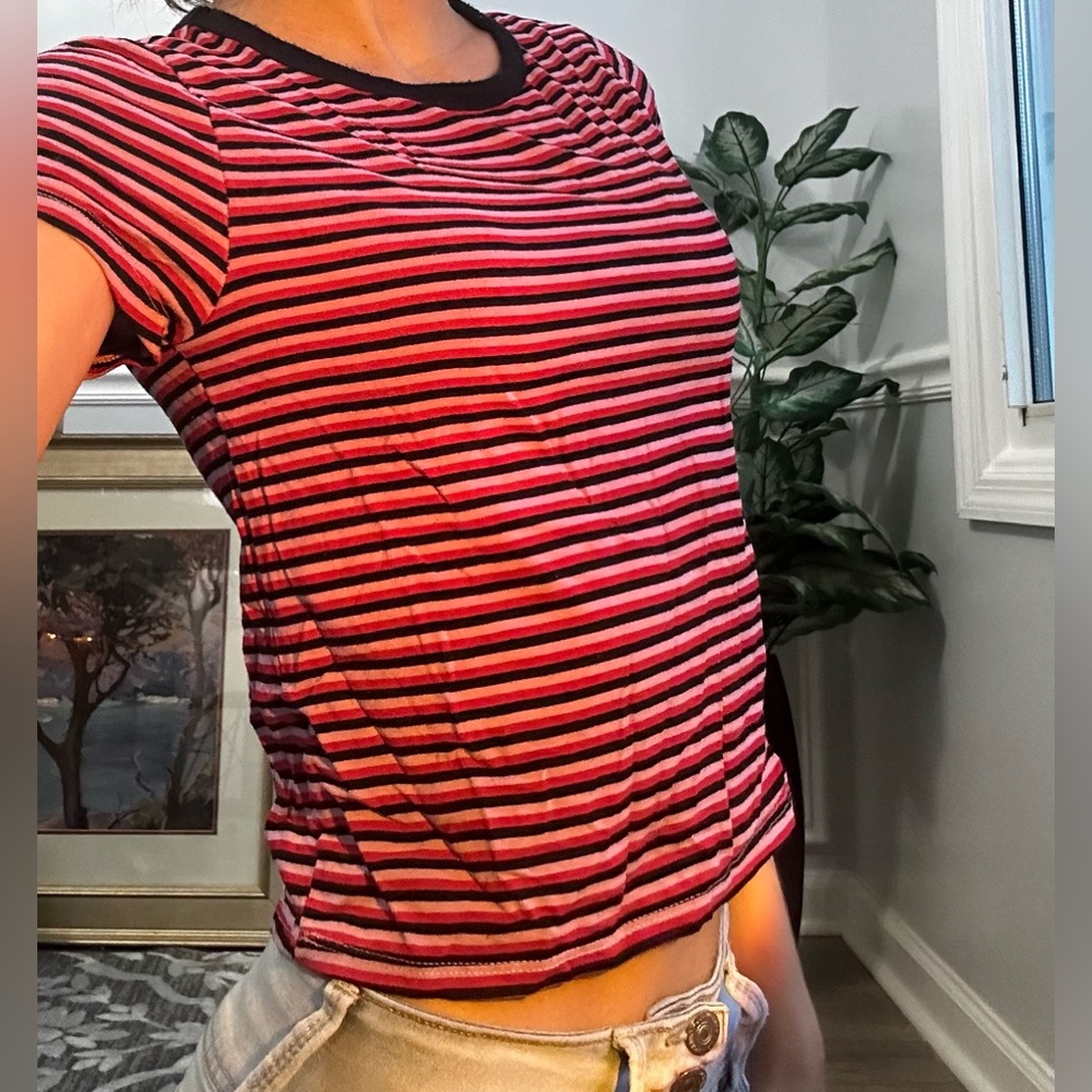 TRENDY CROP TOP